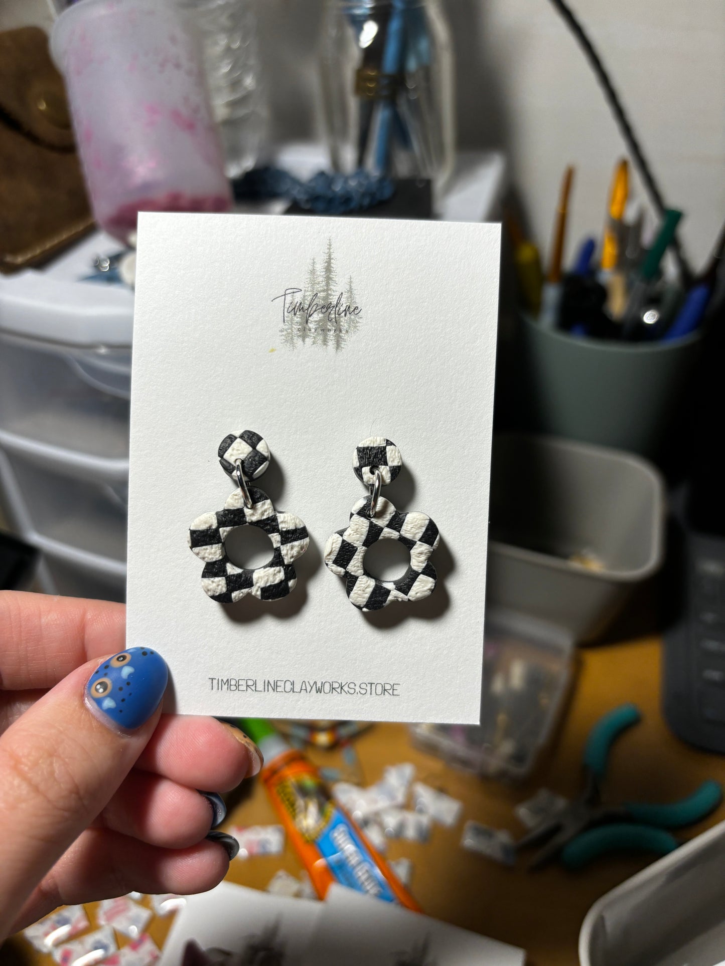 Checkered Flower Dangle