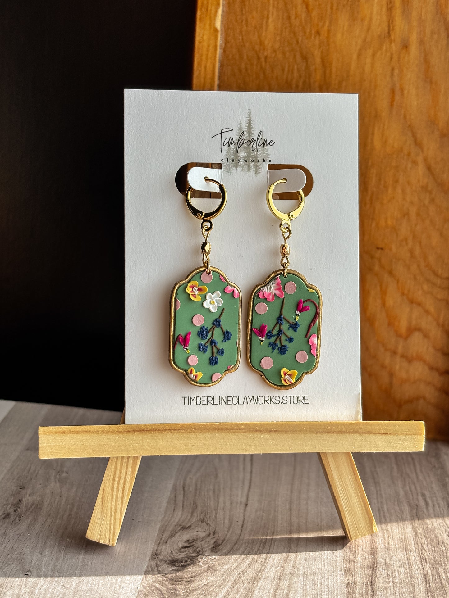 MW Square Frame Dangle