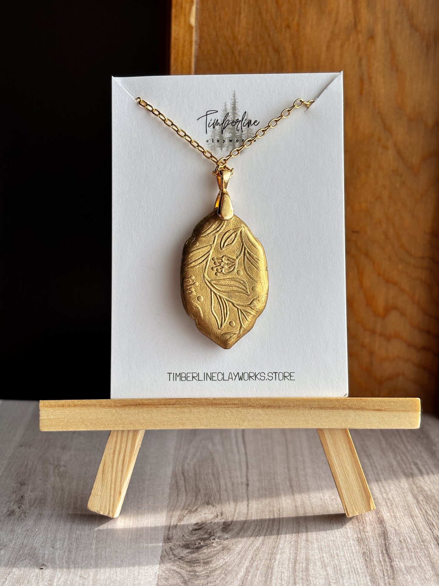 MW Pendant Necklace