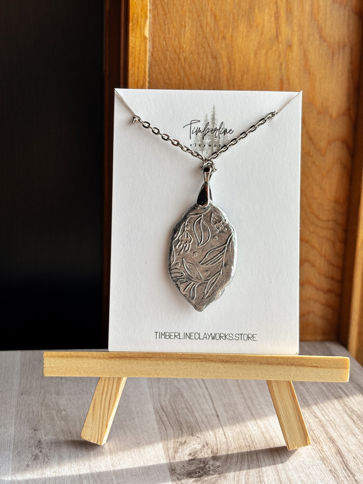 MW Pendant Necklace
