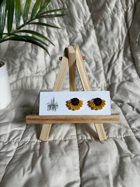 Sun-Daze Studs